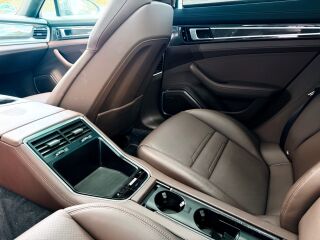 Porsche Panamera 4s 2.9 412kW