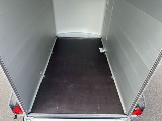 Cheval Liberte Debon C300 PULLMAN 2 vedrustus ja aerodünaamiline