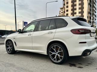 BMW X5 45e 3.0 210kW