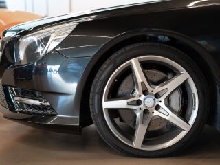 Mercedes-Benz SL 500 4.7 V8 320kW