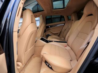 Porsche Panamera Turbo V8 4.0 404kW
