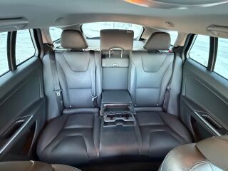 Volvo V60 Momentum Facelift EU6 2.0 R4 D4 TDI 140kW