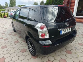 Toyota Corolla Verso 2.2 100kW