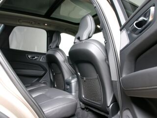 Volvo XC60 AWD ULTRA BRIGHT LUXURY XENIUM FULL 2.0 T8 Recharge Long Range Plug in Hybrid MY25 335kW