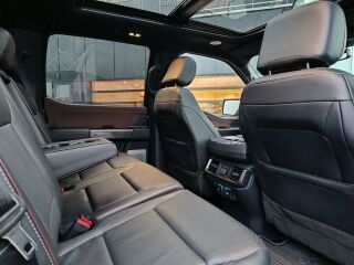 Ford F-150 Lariat Launch Edition 5.0 V8 298kW