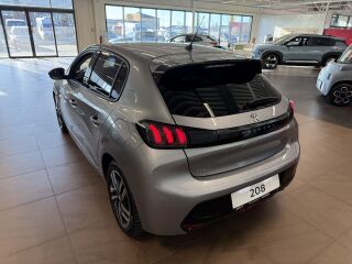 Peugeot 208 Allure PureTech AT8 1.2 74kW