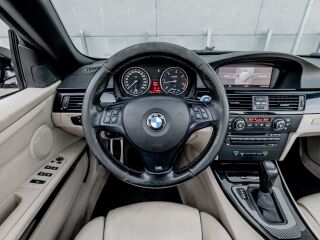 BMW 330 M-pak 3.0 R6 170kW