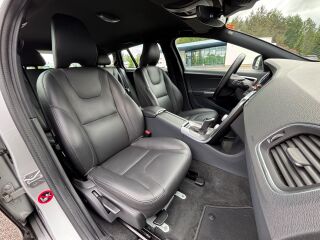 Volvo V60 SUMMUM 2.0 D4 140kW
