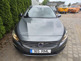 Volvo V60 MOMENTUM 2.0 R4 D3 110kW