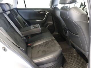 Toyota RAV4 Luxury Plus Technology Pakett 131kW