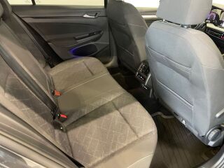 Volkswagen Golf 1.5 96кВ