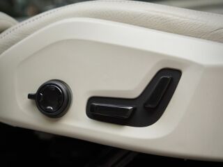 Volvo XC90 Inscription Plus Bright AWD 2.0 B5 KERS Mild Hybrid 183kW