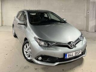 Toyota Auris 1.6 97кВ