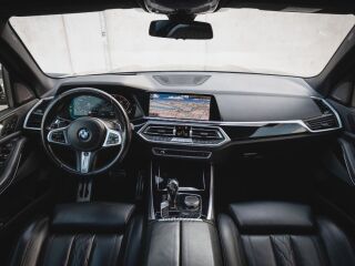 BMW X5 M-pakett 3.0 195кВ