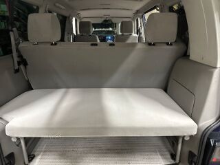 Volkswagen Multivan 2.5 R5 TDI 75кВ