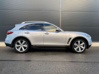 Infiniti QX70 3.0 175kW