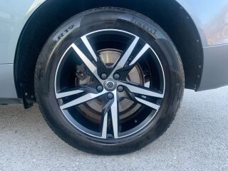Volvo XC60 AWD R-design 2.0 140kW