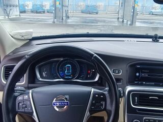 Volvo V60 2.4 158kW