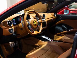 Ferrari California T 3.9 V8 412kW