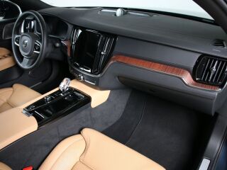 Volvo V60 AWD RECHARGE ULTRA DARK LUXURY FULL 2.0 T8 Long Range Plug-In-Hybrid 335kW