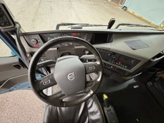 Volvo FH 750 6x4 EURO6 + RETARDER + PTO + 9T FRONT AXLE  552kW