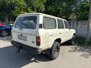 Toyota Land Cruiser 4.0 77kW