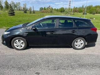 Toyota Auris 1.8 73kW