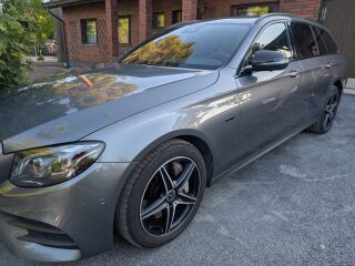 Mercedes-Benz E 300 E 300 de T A Premium Business EQ Power AMG 2.0 143kW