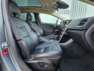 Volvo V40 Cross Country Summum FuIl Options Osmium Grey 2.0 D3 110kW