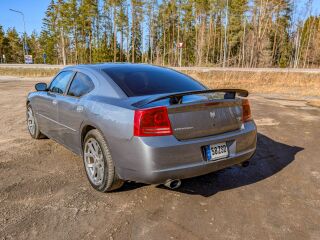 Dodge Charger R/T 5.7 V8 254kW