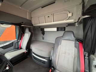 Renault T 460 6x2/4 345kW