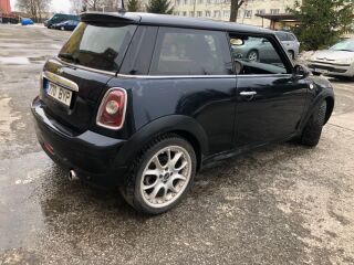 MINI Cooper 1.6 88кВ