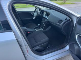 Volvo V40 Momentum 1.6 D2 84kW