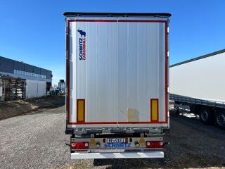 Schmitz Semitrailer Curtainsider Standard
