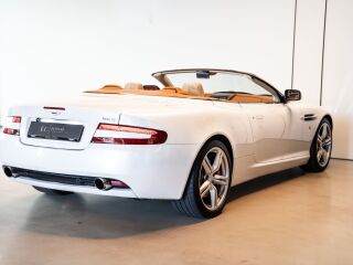 Aston Martin DB9 5.9 336kW