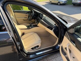 BMW 530 e iPerformance/ Luxury Line 2.0 185кВ