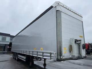 Schmitz Semitrailer Curtainsider Standard