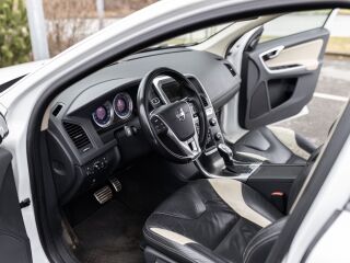 Volvo XC60 R-Design Finish Facelift 2.0 120kW
