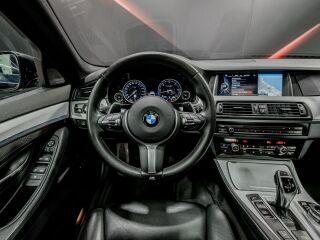 BMW 530 x-Drive M-sportpakett 3.0 190kW