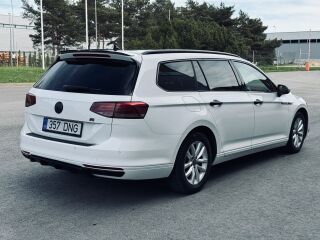 Volkswagen Passat R-Line 2.0 R4 TDi 110kW