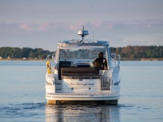 Bavaria 34HT Sport 37ft 2 x Volvo Penta D4 382кВ