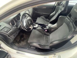 Mitsubishi Lancer Evolution X 2.0 217кВ