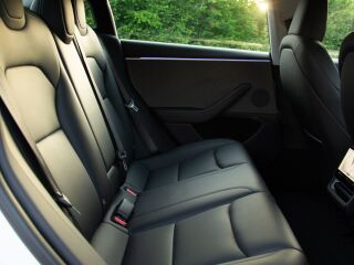 Tesla Model 3 208кВ