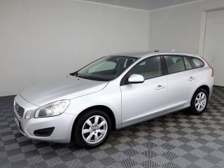 Volvo V60 Momentum 1.6 D4 84kW