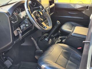 Land Rover Defender LXV 2.2 90kW