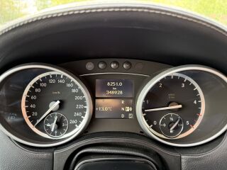 Mercedes-Benz GL 350 4-MATIC OFFROAD PACKAGE FACELIFT 3.0 V6 CDI BLUEEFFICIENCY 165кВ