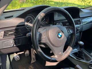 BMW 330 3.0 180кВ