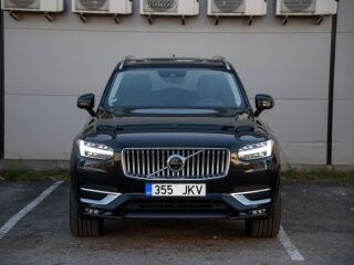 Volvo XC90 INSCRIPTION AWD HEICO MAZ 2.0 B5 KERS MILD Kerghübriid MY2023 200kW