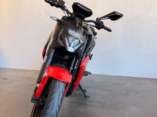 Ultraviolette  F77 Superstreet 30кВ