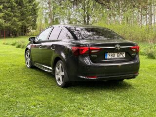 Toyota Avensis 1.8 108кВ